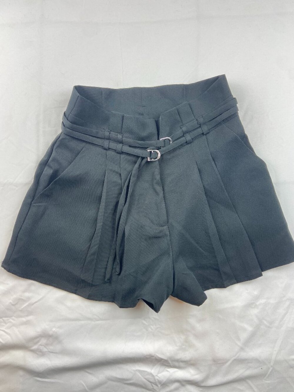 Forever 21 Black Paperbag Shorts Size Small NWT